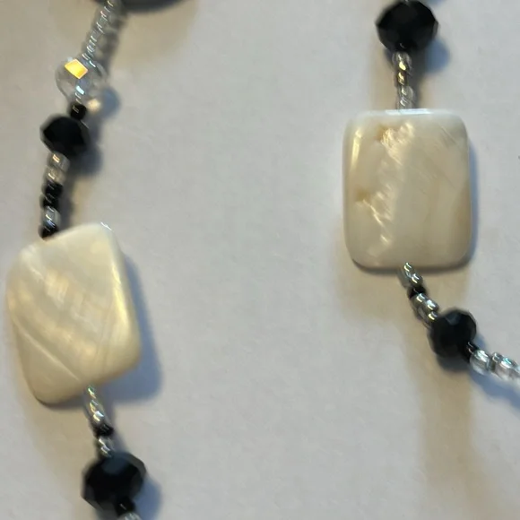 Long mother of pearl crystal glass beaded necklace 39” - Picture 2 of 5